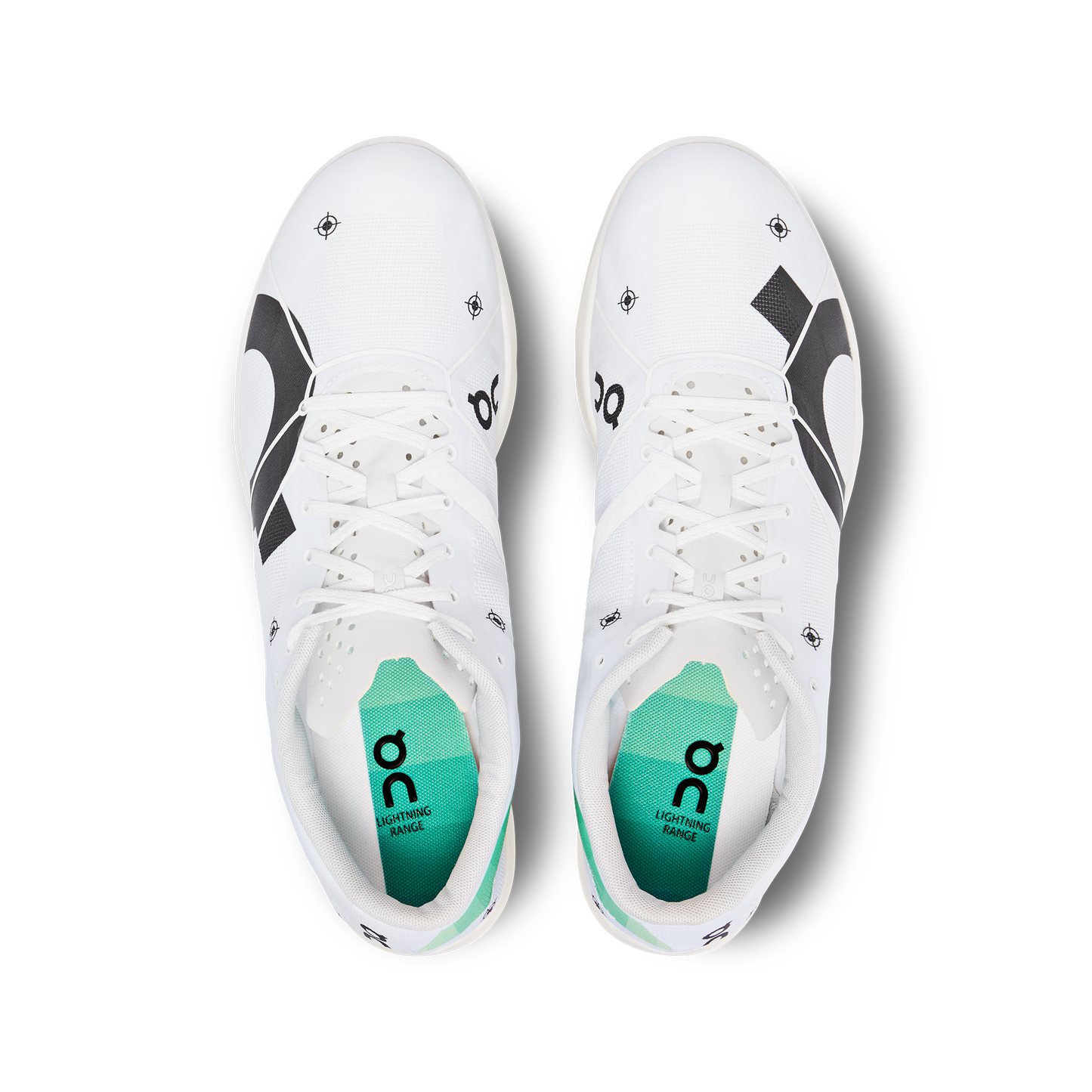 On Women's Cloudspike 10000m - Undyed White / Mint