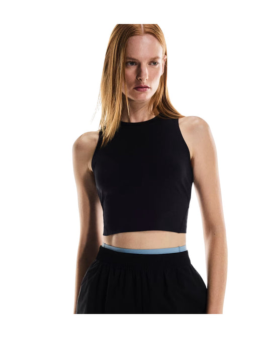 On Women's Studio Crop - Black