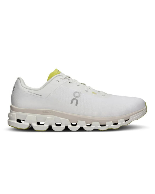 On Men's Cloudflow 4 - White/Sand