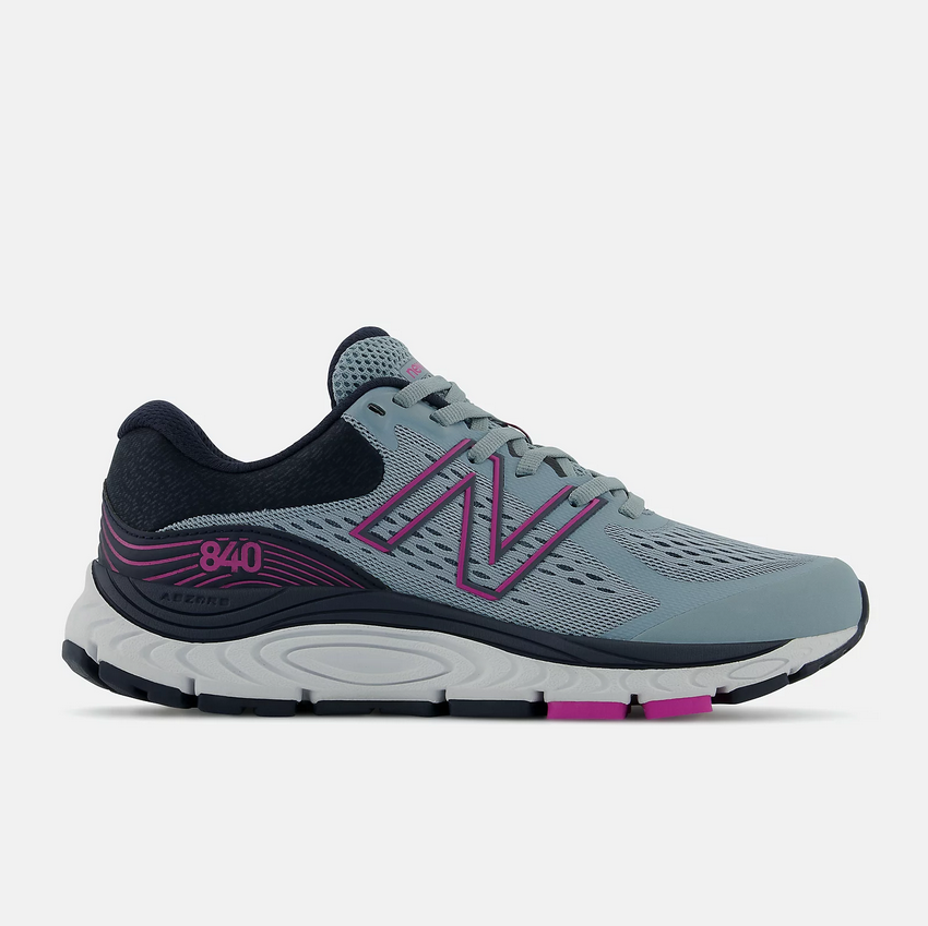 New Balance Women's 840 V5 *SALE*